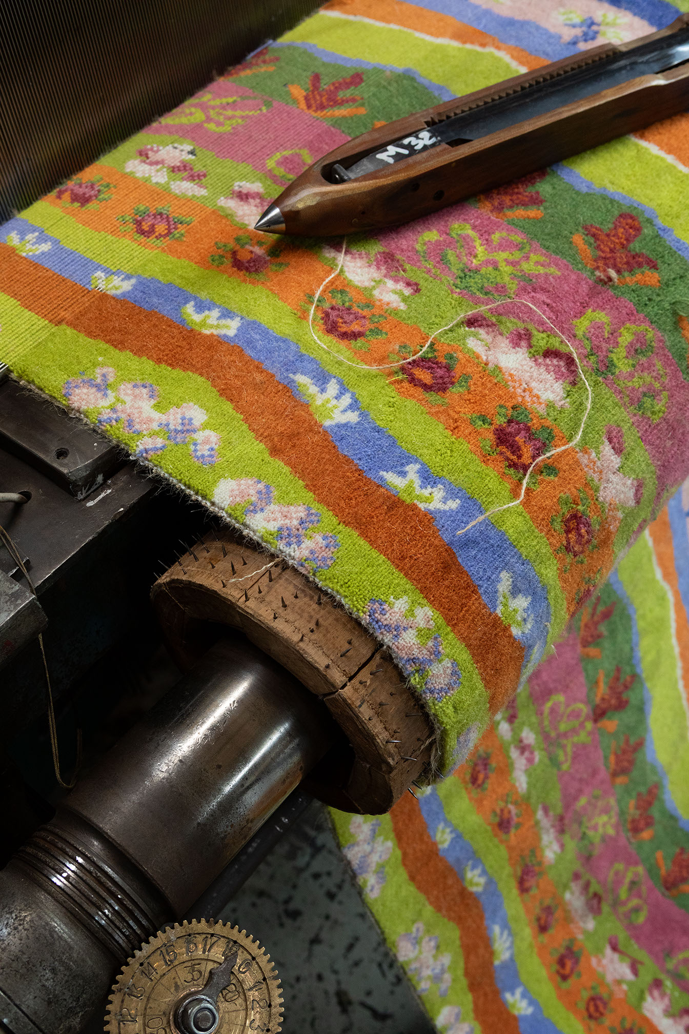 Dans les coulisses de l’atelier : l’art du tapis Wilton