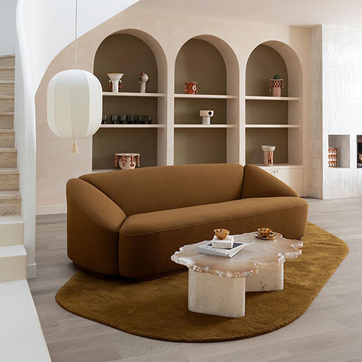 TREFLE, an inviting & sculptural sofa by Toni Grilo