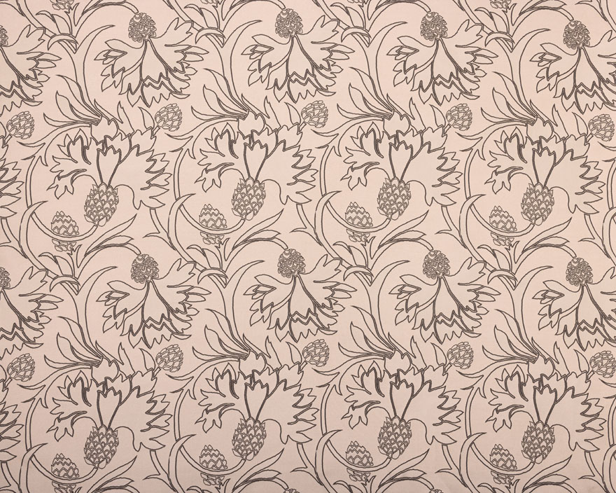 Kensington embroidered  - Laize: 132 cm / 51,96 inch