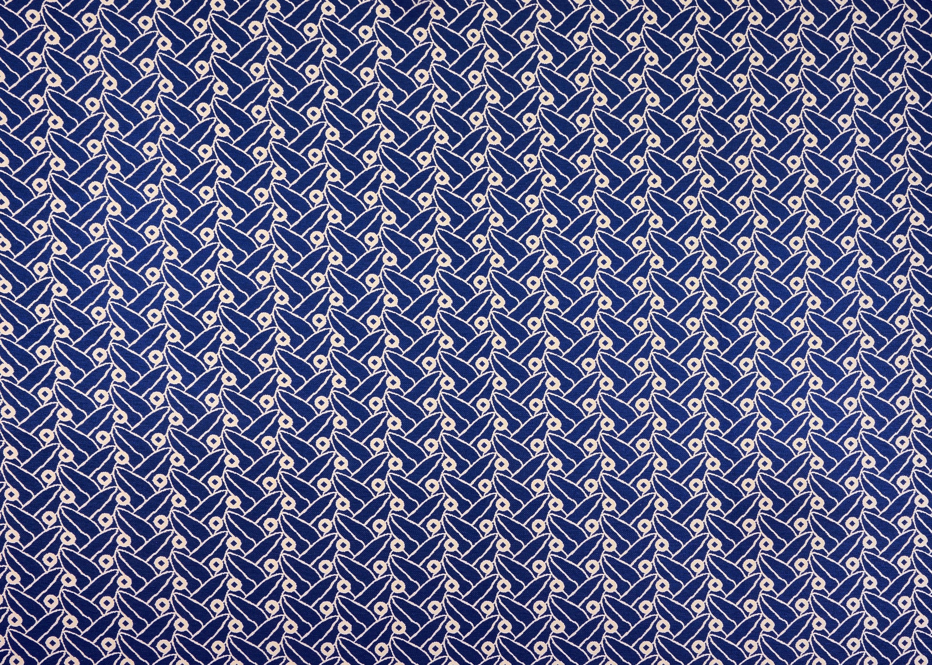 Agatha  - Laize: 127 cm / 50 inch