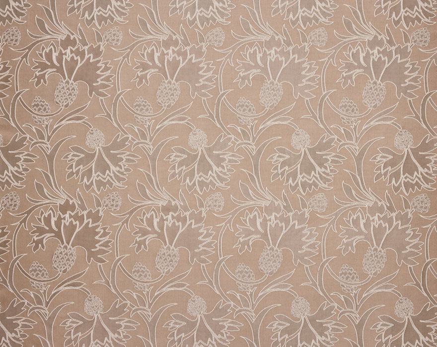 Kensington embroidered  - Laize: 132 cm / 51,96 inch