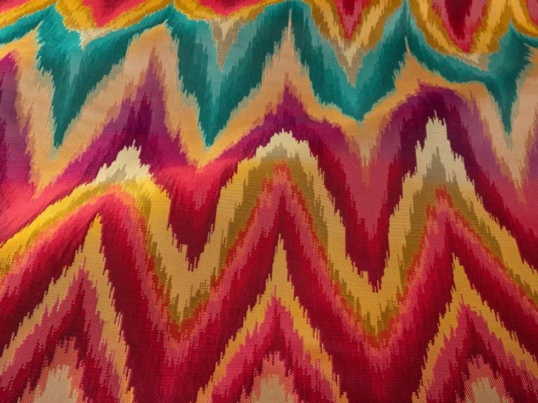 Tissus Ombre ikat-Multico-T0779001 Pierre Frey