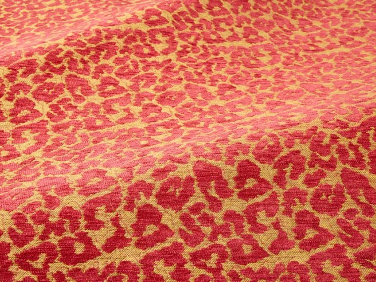 Tissus Leopard chenille-Raspberry-T0724004 Pierre Frey