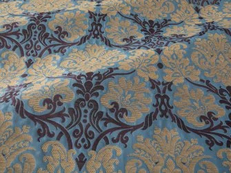 Leaf scroll damask
